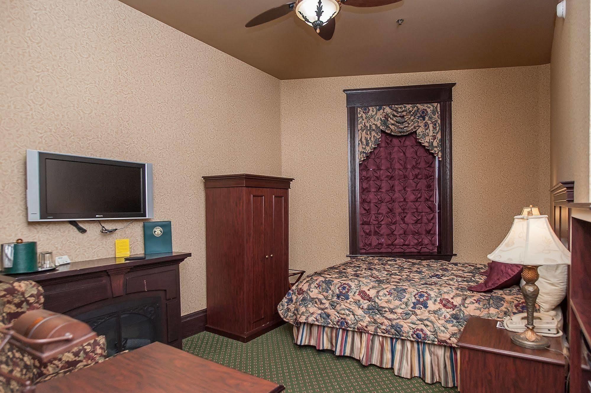 Hickok'S Hotel And Gaming Deadwood Extérieur photo