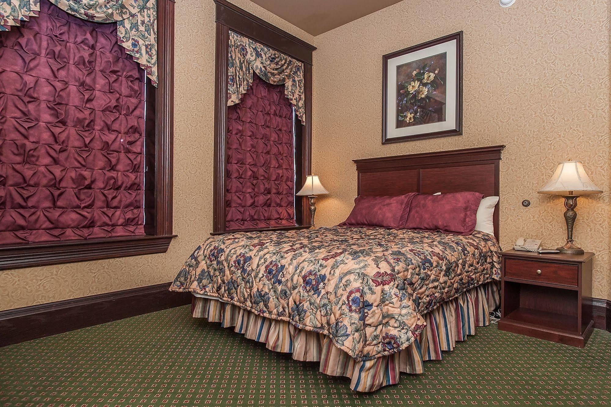 Hickok'S Hotel And Gaming Deadwood Extérieur photo